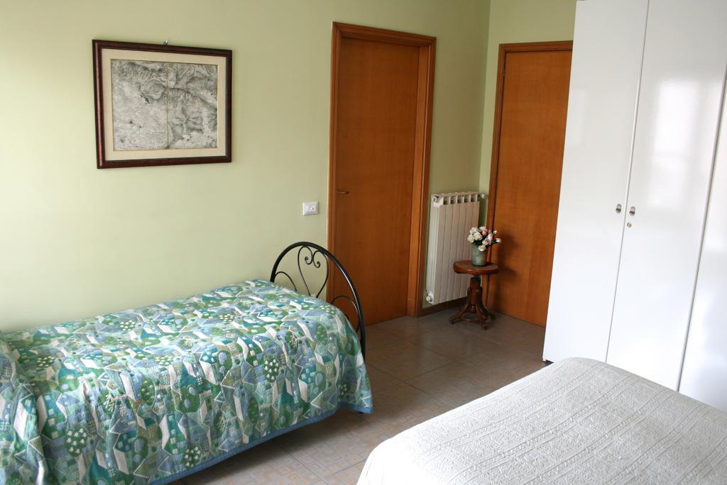 Domi Apartments Wellness Pompeji Rum bild